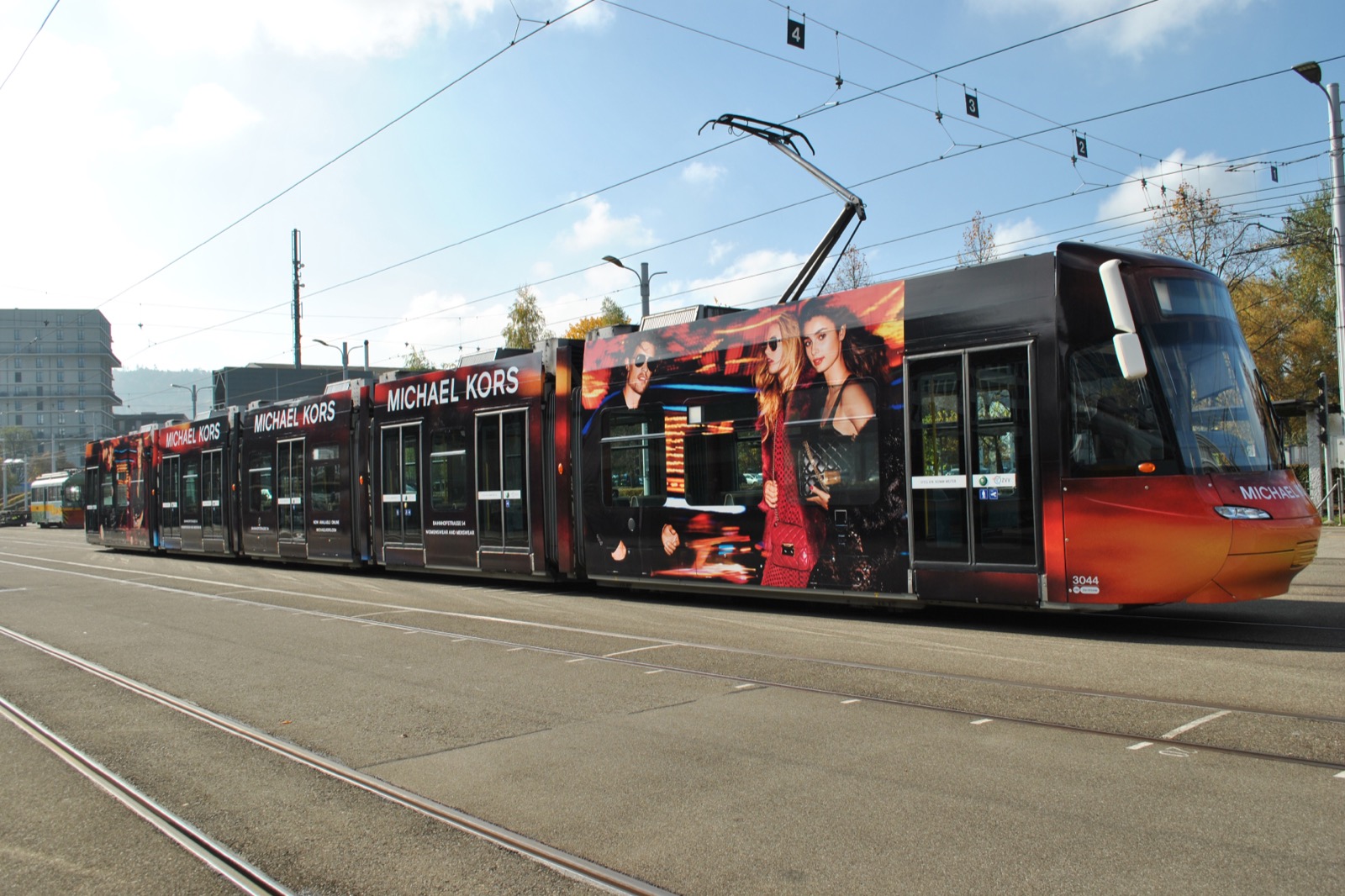 Aussenwerbung Tram · Referenz 45