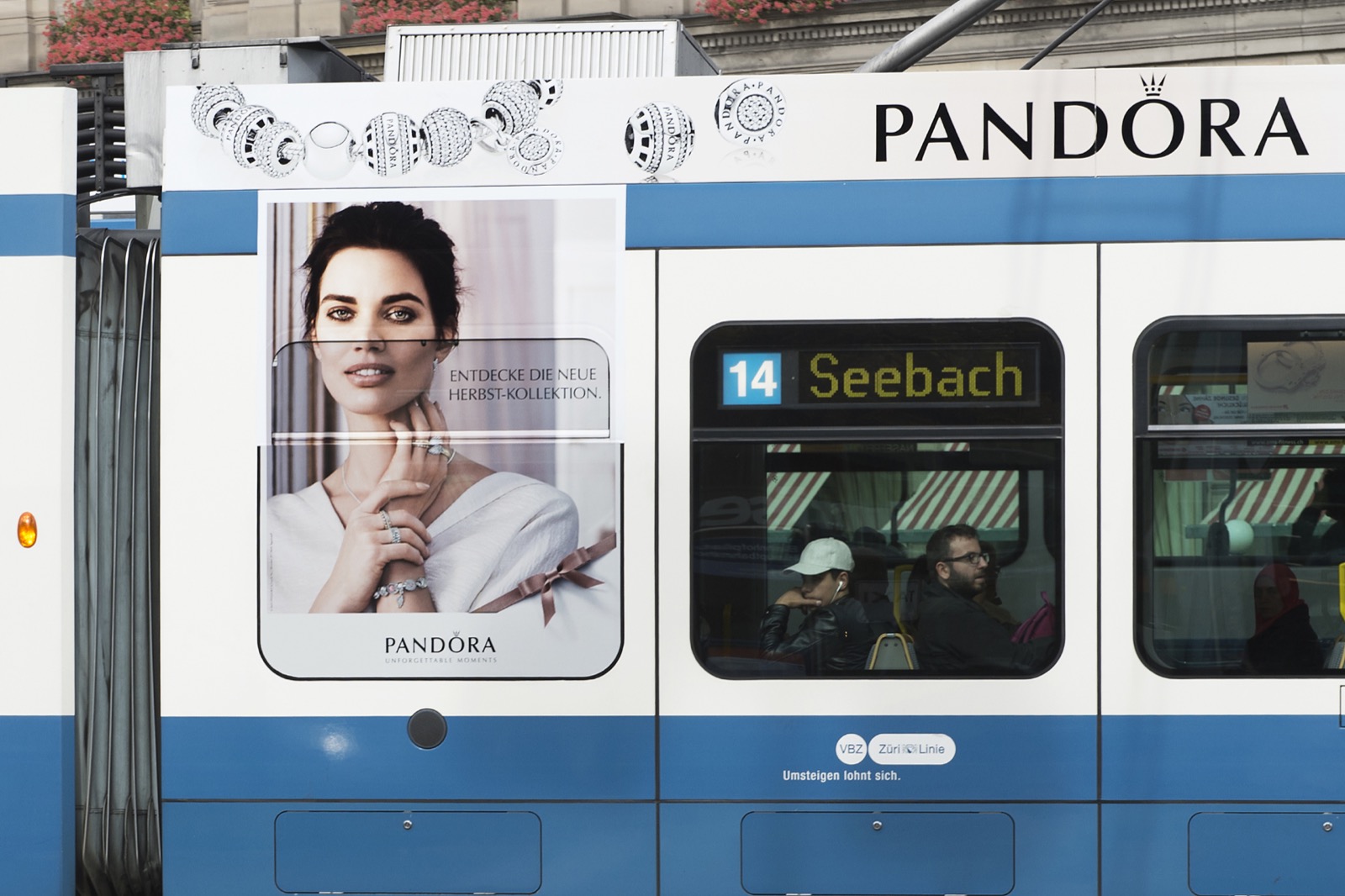 Aussenwerbung Tram · Referenz 55